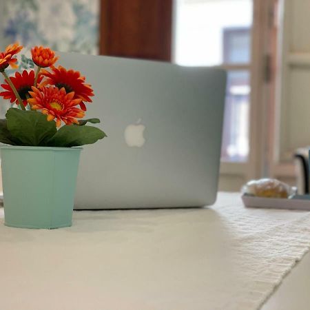 Cathedral Studio, Luxury Studio In Cathedral Area, Parking Optional 세비야 외부 사진