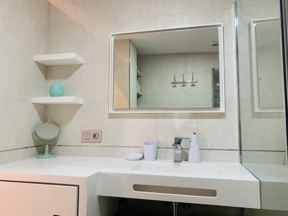 Cathedral Studio, Luxury Studio In Cathedral Area, Parking Optional 세비야 외부 사진