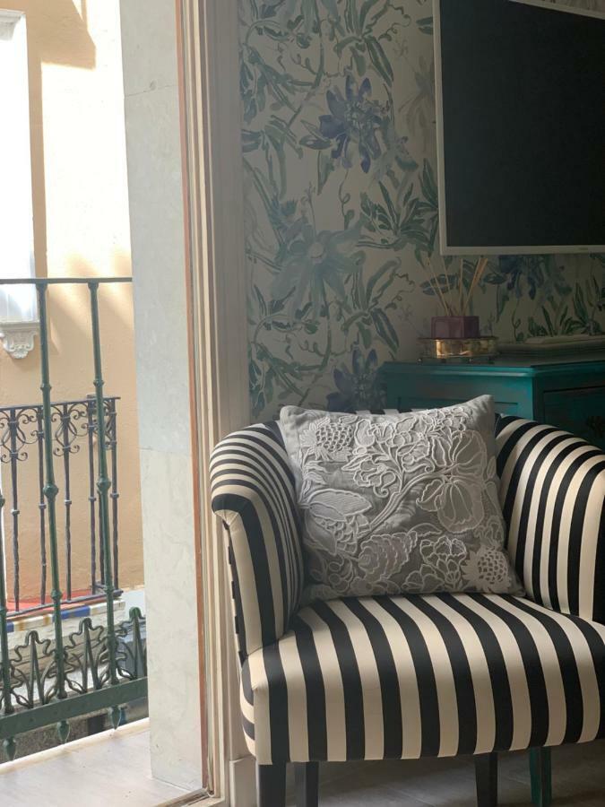 Cathedral Studio, Luxury Studio In Cathedral Area, Parking Optional 세비야 외부 사진